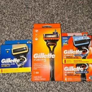 Gillette Fusion ProGlide Razor and Cartridges Bundle